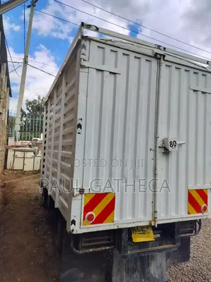Isuzu NHR 2015