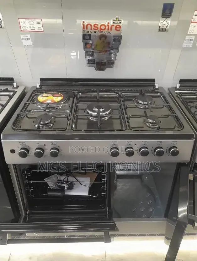 60*90 Mika 4 Gas Pool Jet Burners (1 Wok) + 1 Rapid Hot Plate,