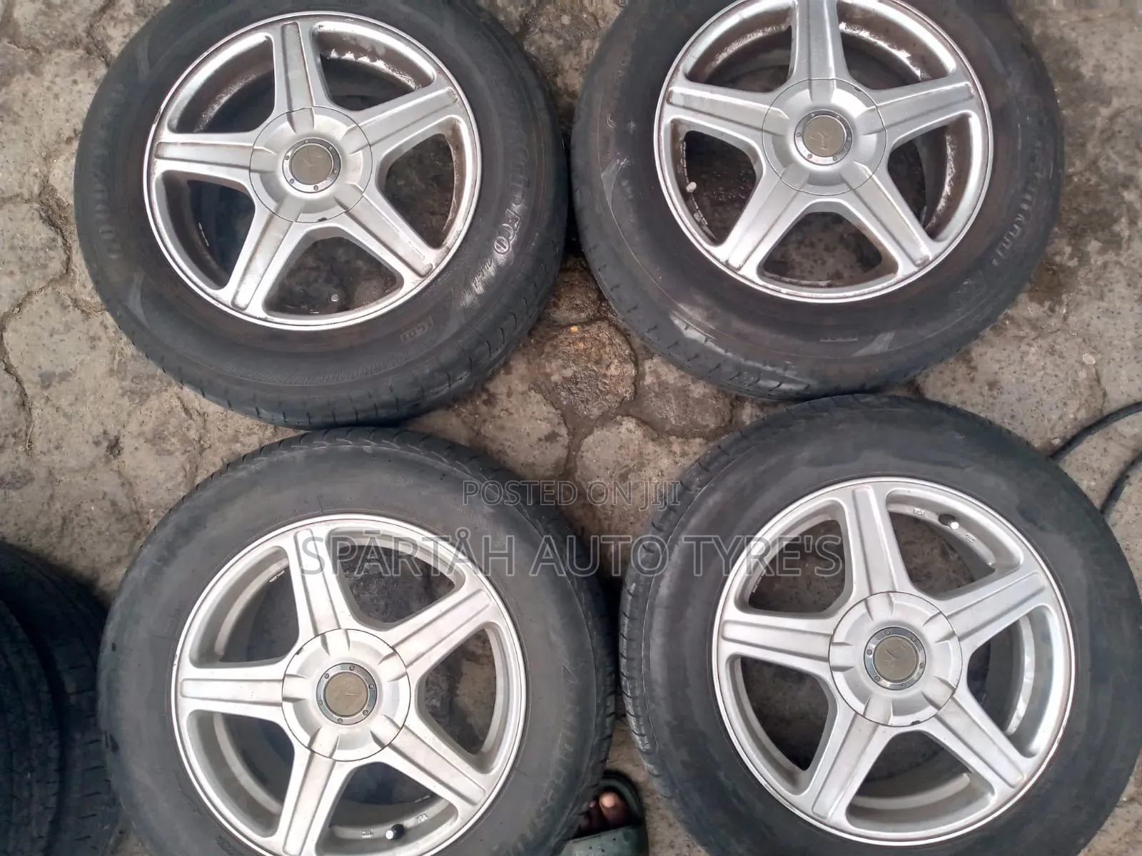 Size 15 Rims for Noah, Sienta, Ractis