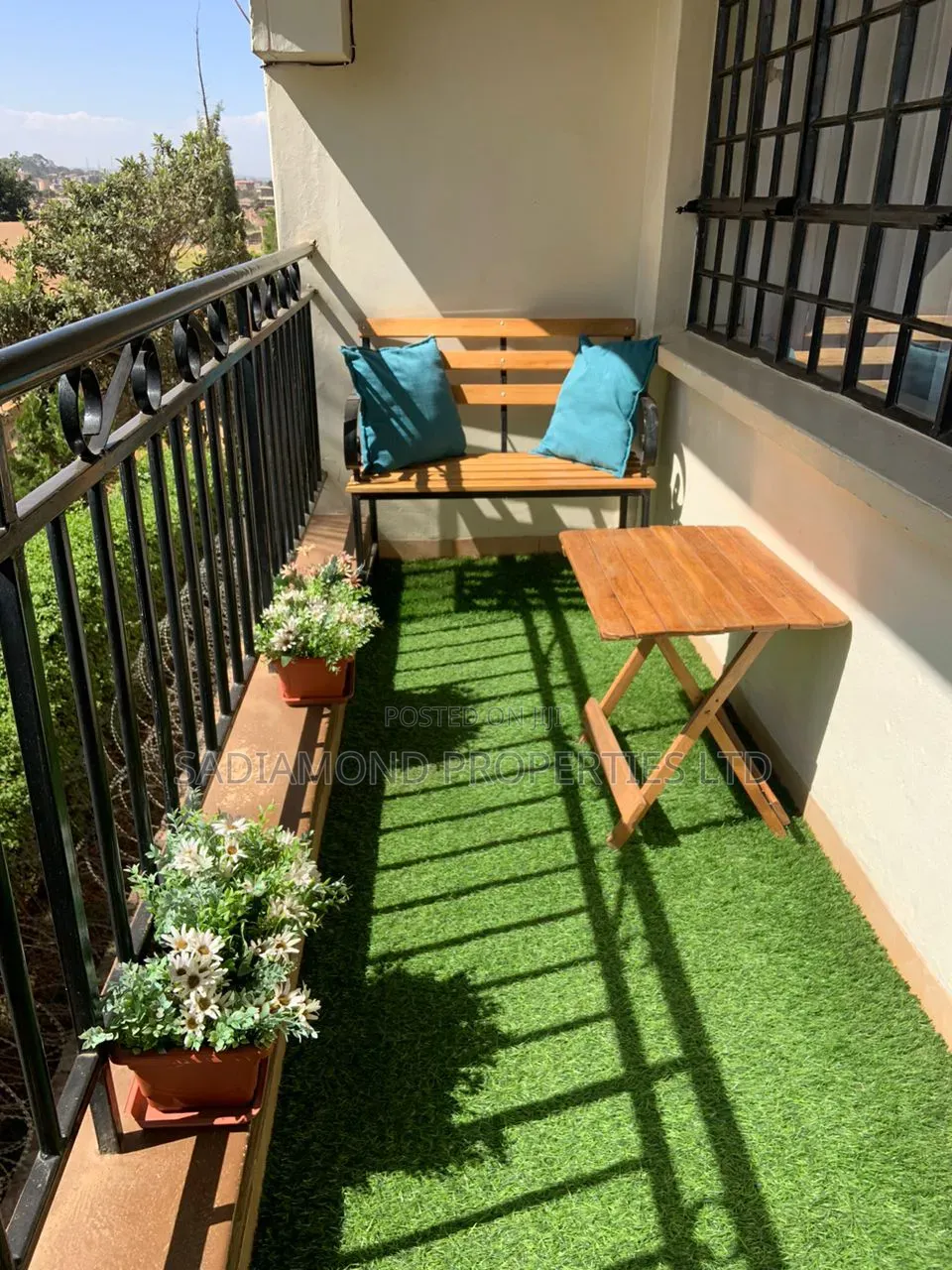3bdrm Apartment in Valley Arcade for sale