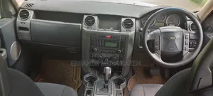 Land Rover Discovery 2006 White