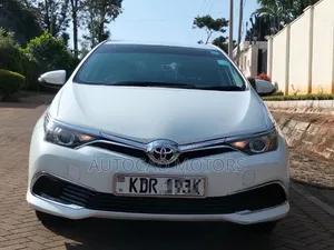 Toyota Auris 2016 White