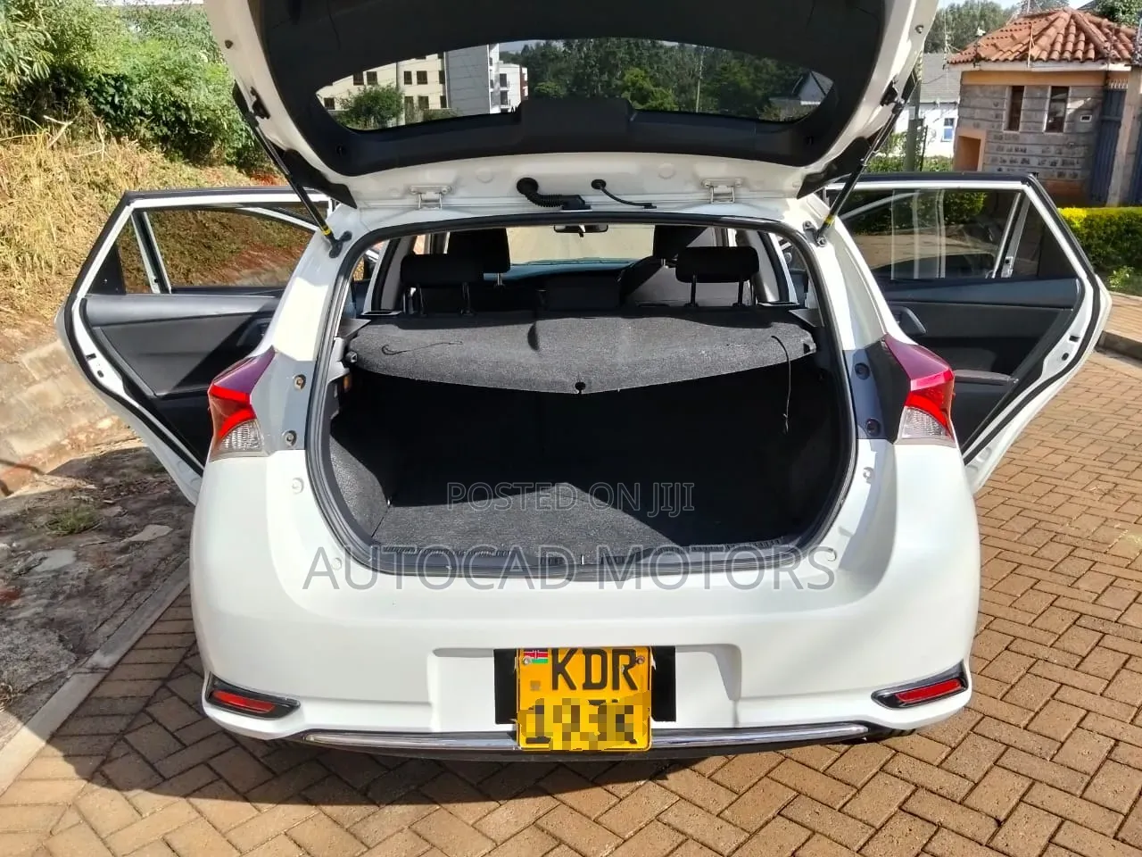 Toyota Auris 2016 White