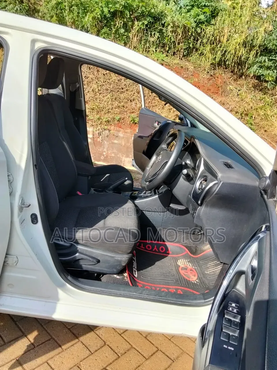 Toyota Auris 2016 White