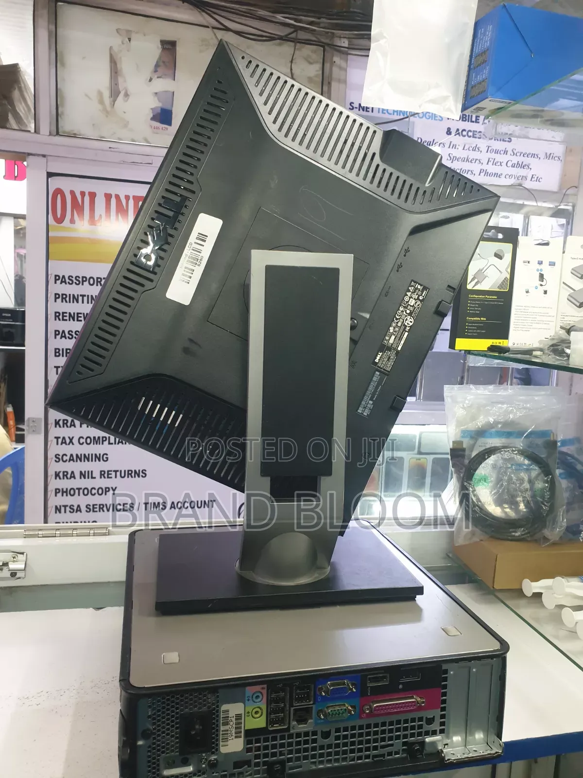 Desktop Computer Dell Optiplex 7090 2GB Intel Core 3 HDD+SSD 320GB