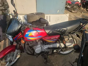Bajaj Boxer 125 2026 Red