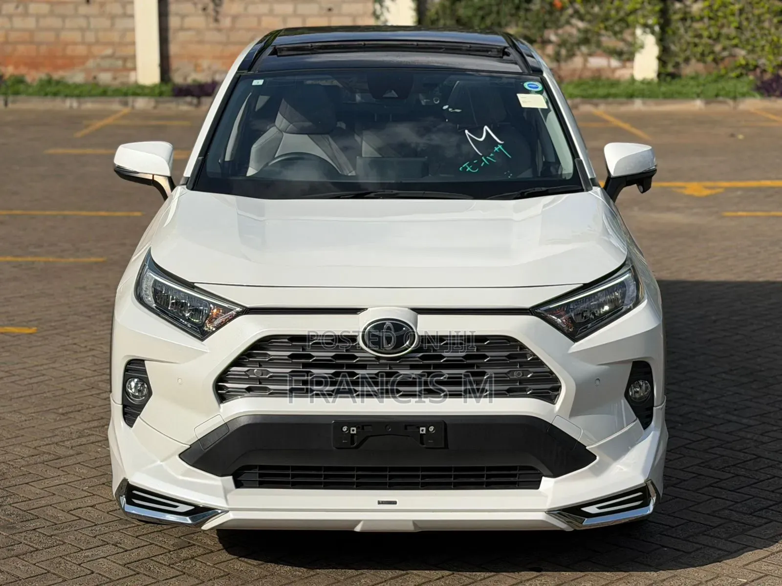 Toyota RAV4 2021 White