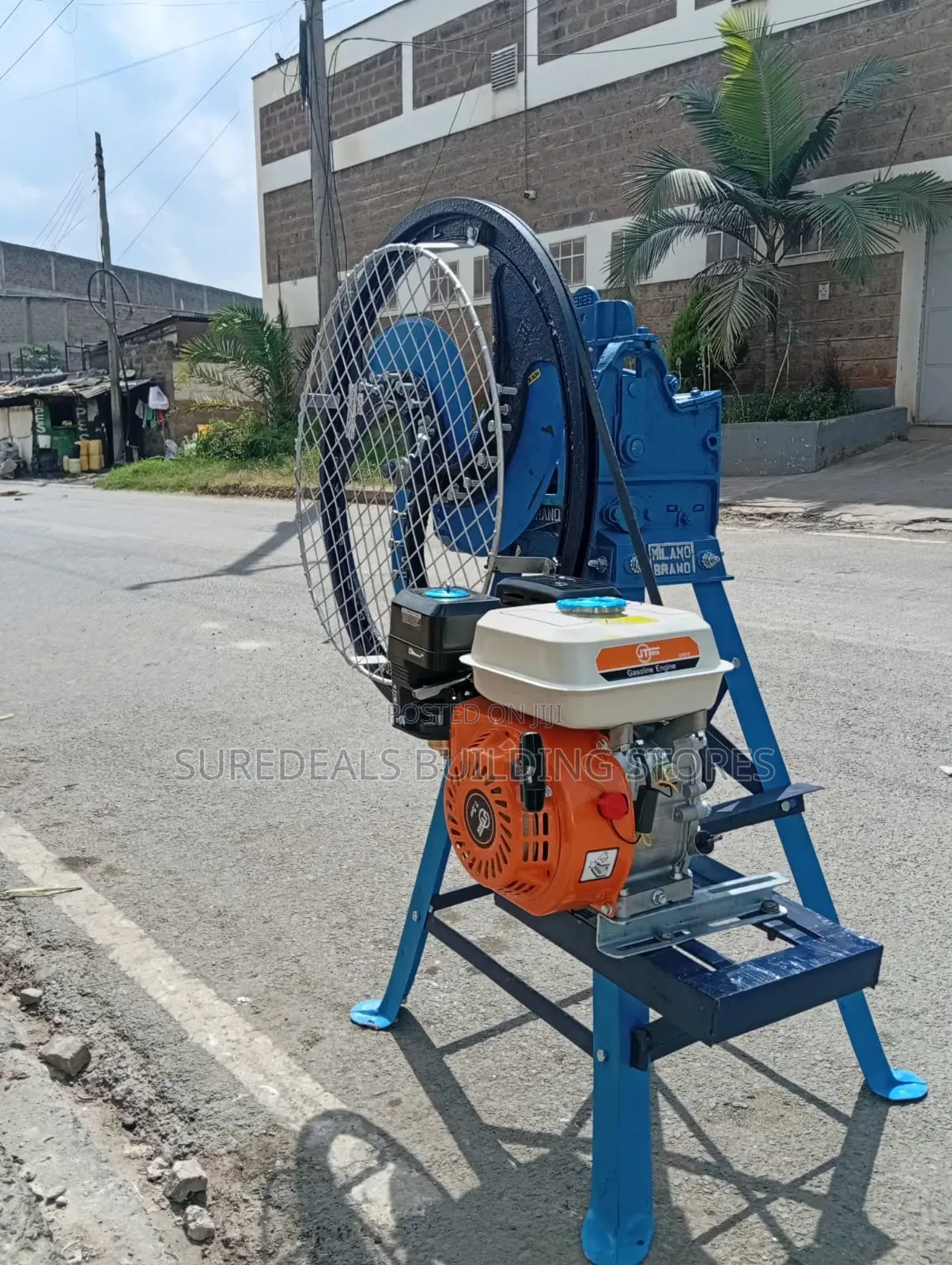 Heavy-duty Blue Gasoline-powered Chaff Cutter Machine