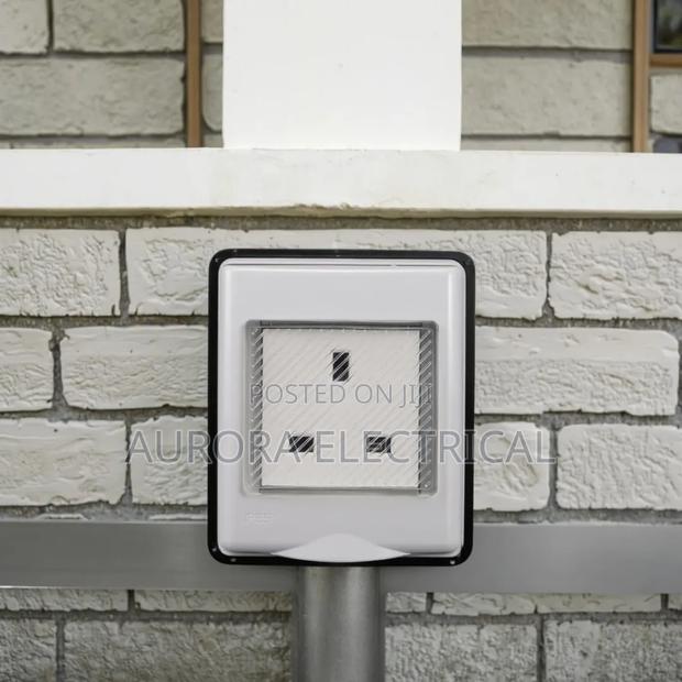 Waterproof Single Socket - thumbnail 2