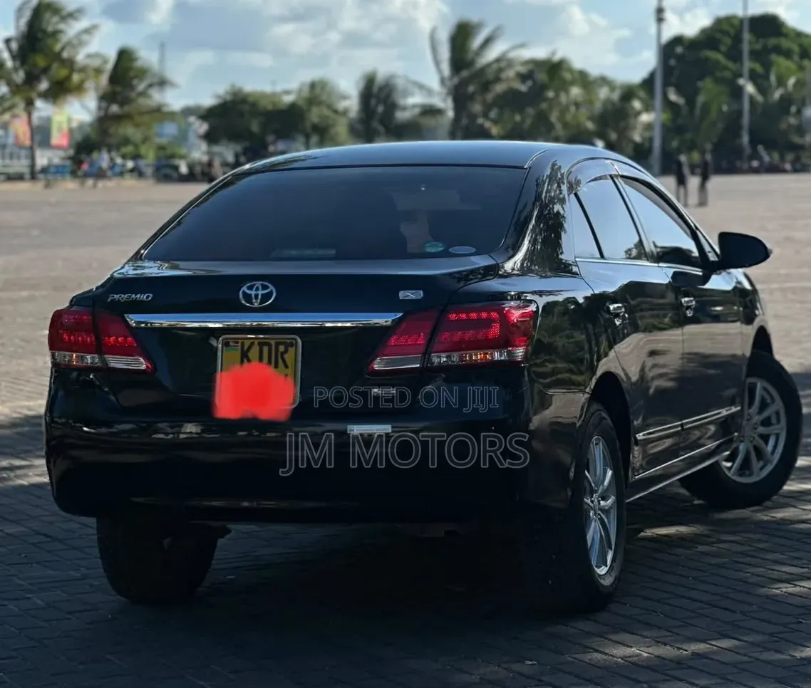 Toyota Premio 2017 Black