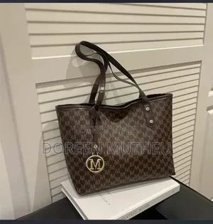 Ladies Tote Bag - Stylish and Spacious Everyday Handbag