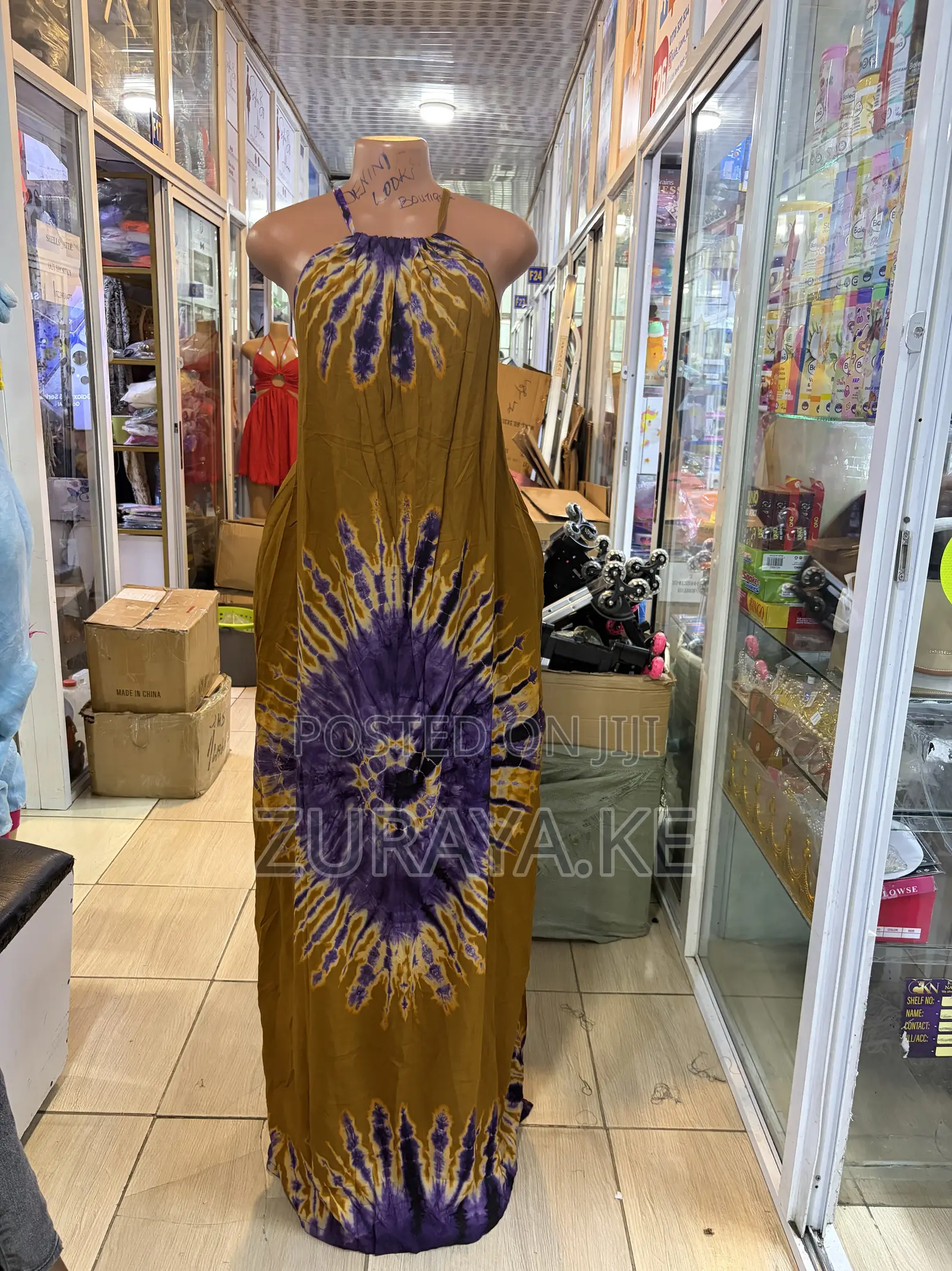 Free Size Dress With Bare Back
