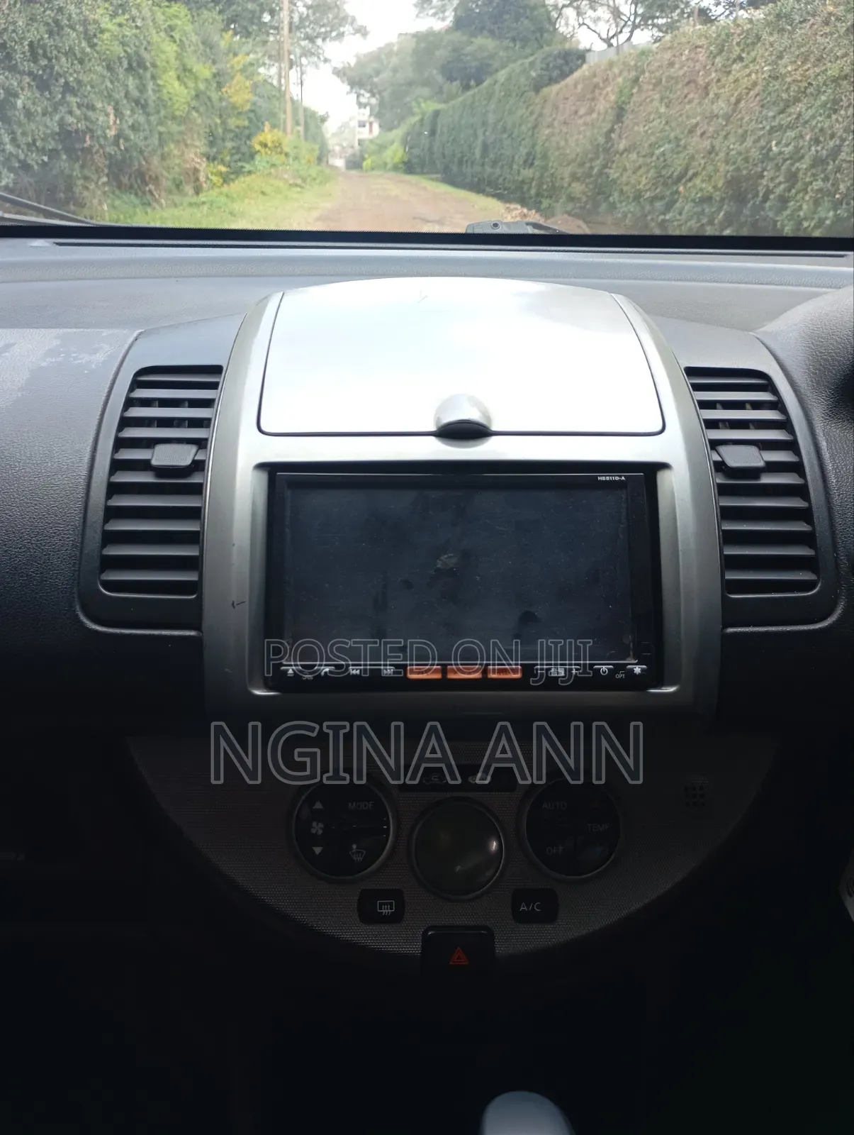 Nissan Note 2012 Brown