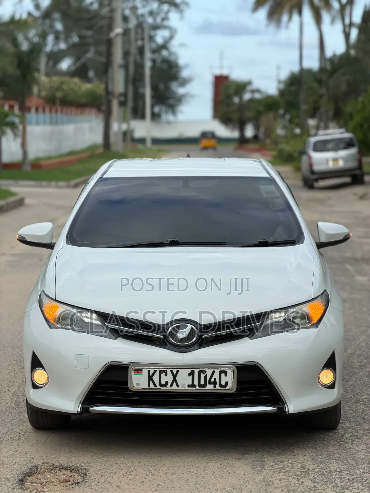 Toyota Auris 2012 White