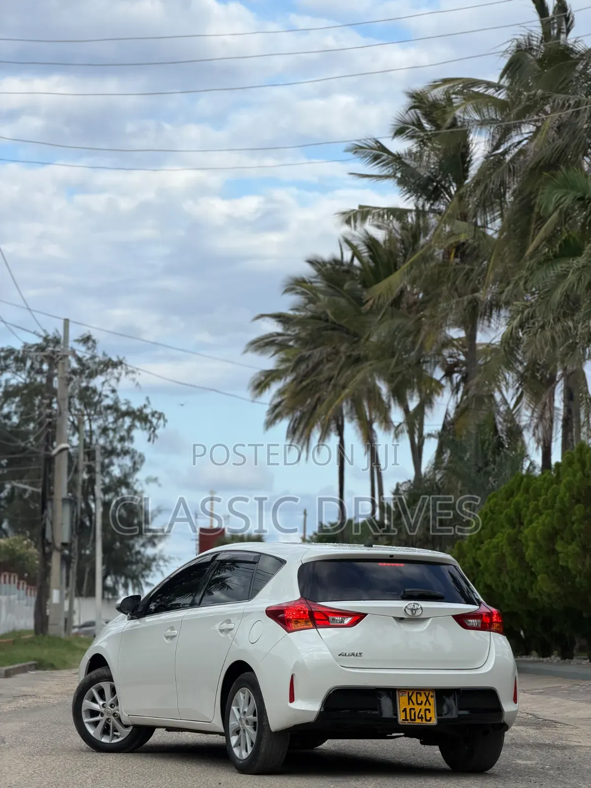 Toyota Auris 2012 White