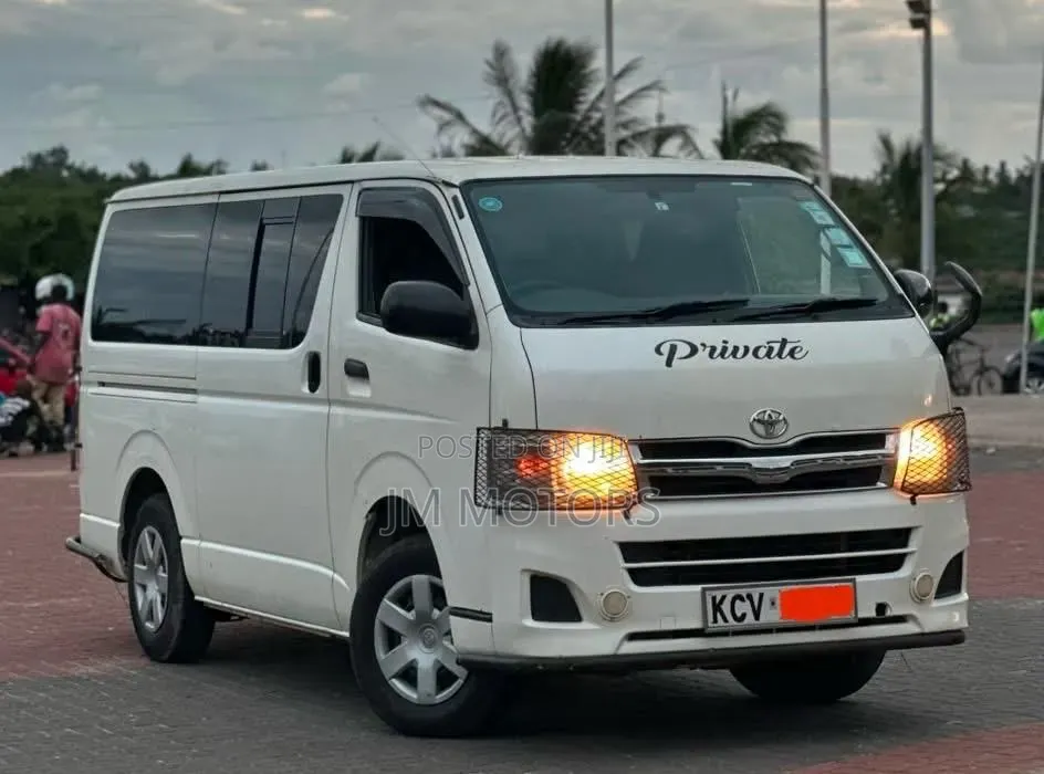 Toyota HiAce 2012 White