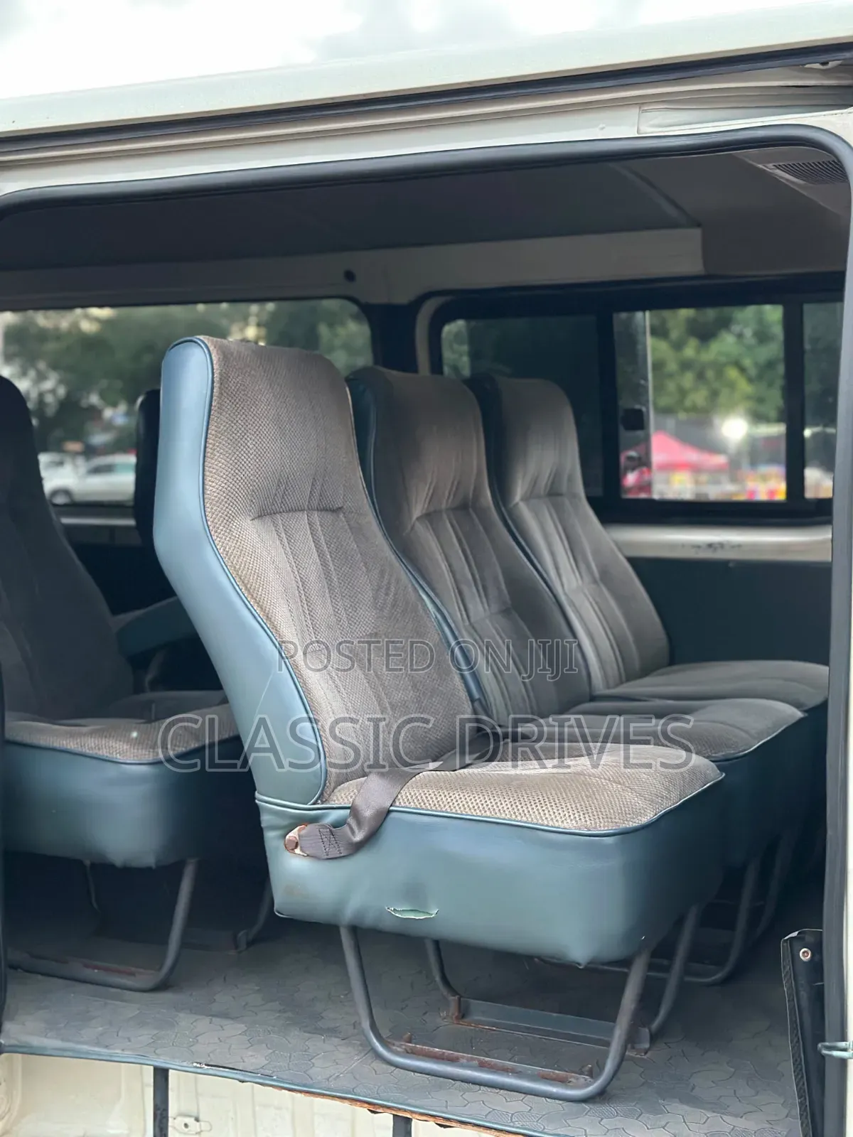 Toyota HiAce 2012 Grey
