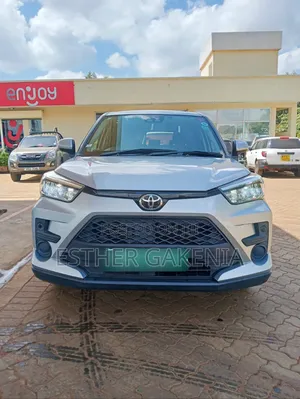 Toyota Raize 2019 Silver