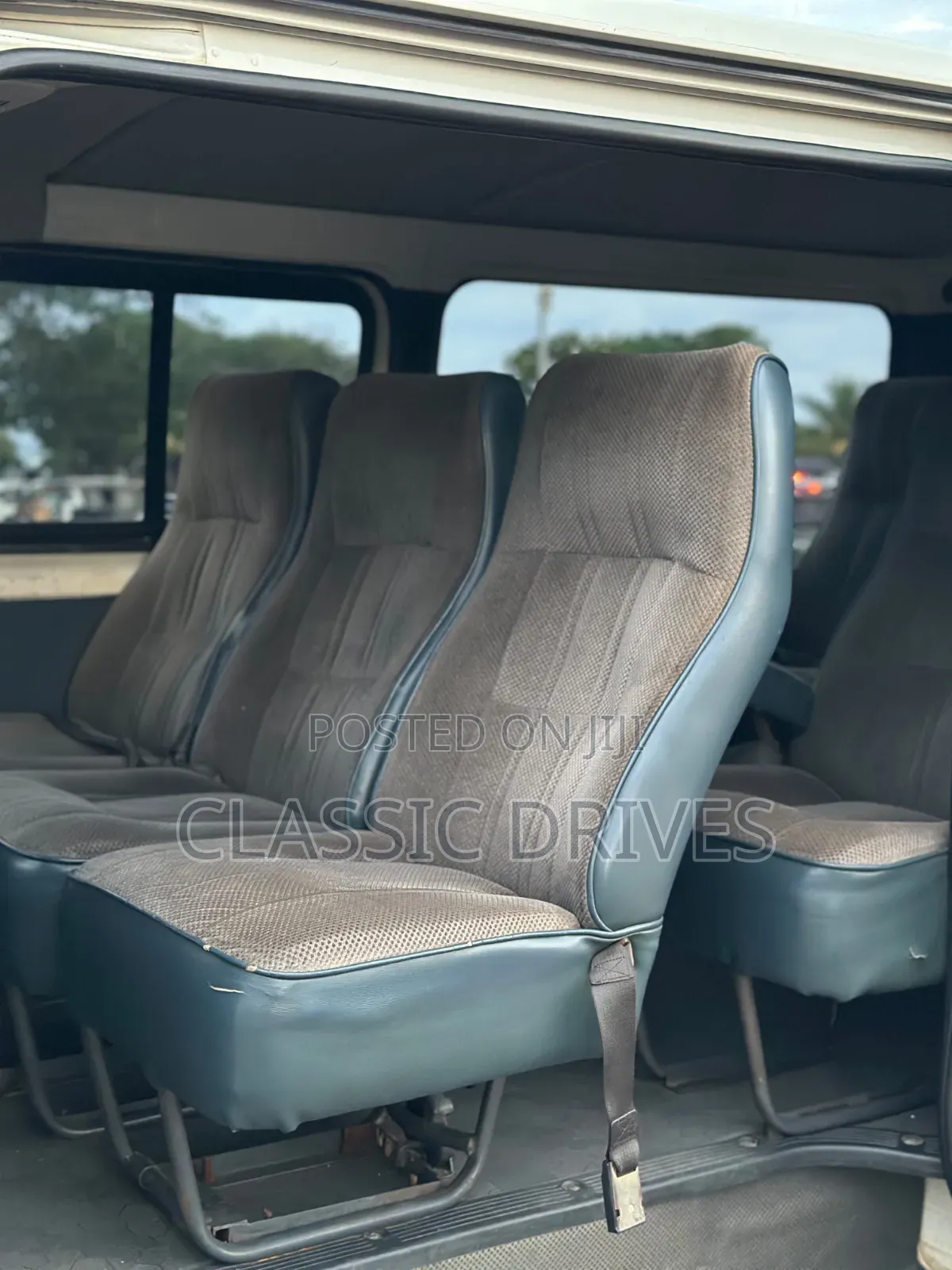 Toyota HiAce 2012 Grey