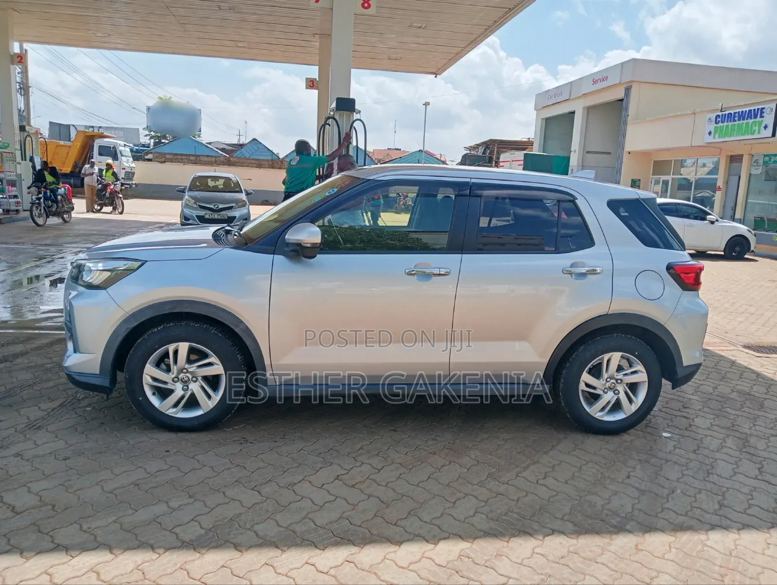 Toyota Raize 2019 Silver