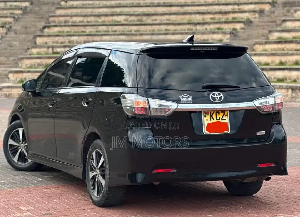 Toyota Wish 2012 Black
