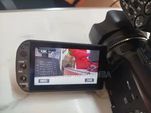 Canon Xa 10