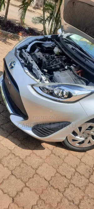 Toyota Aqua 2019 Silver