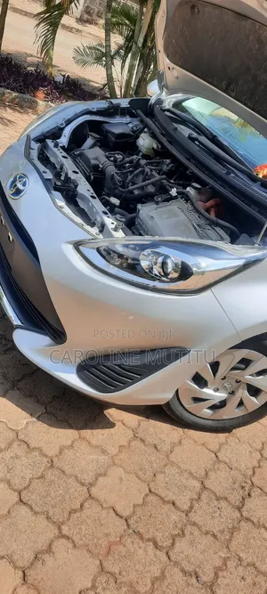 Toyota Aqua 2019 Silver