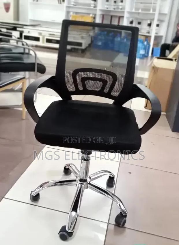 Assembled Executive Office Chair Comfy - main view