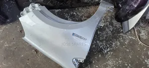 Toyota Aqua Hybrid Front Fender (Nhp10)