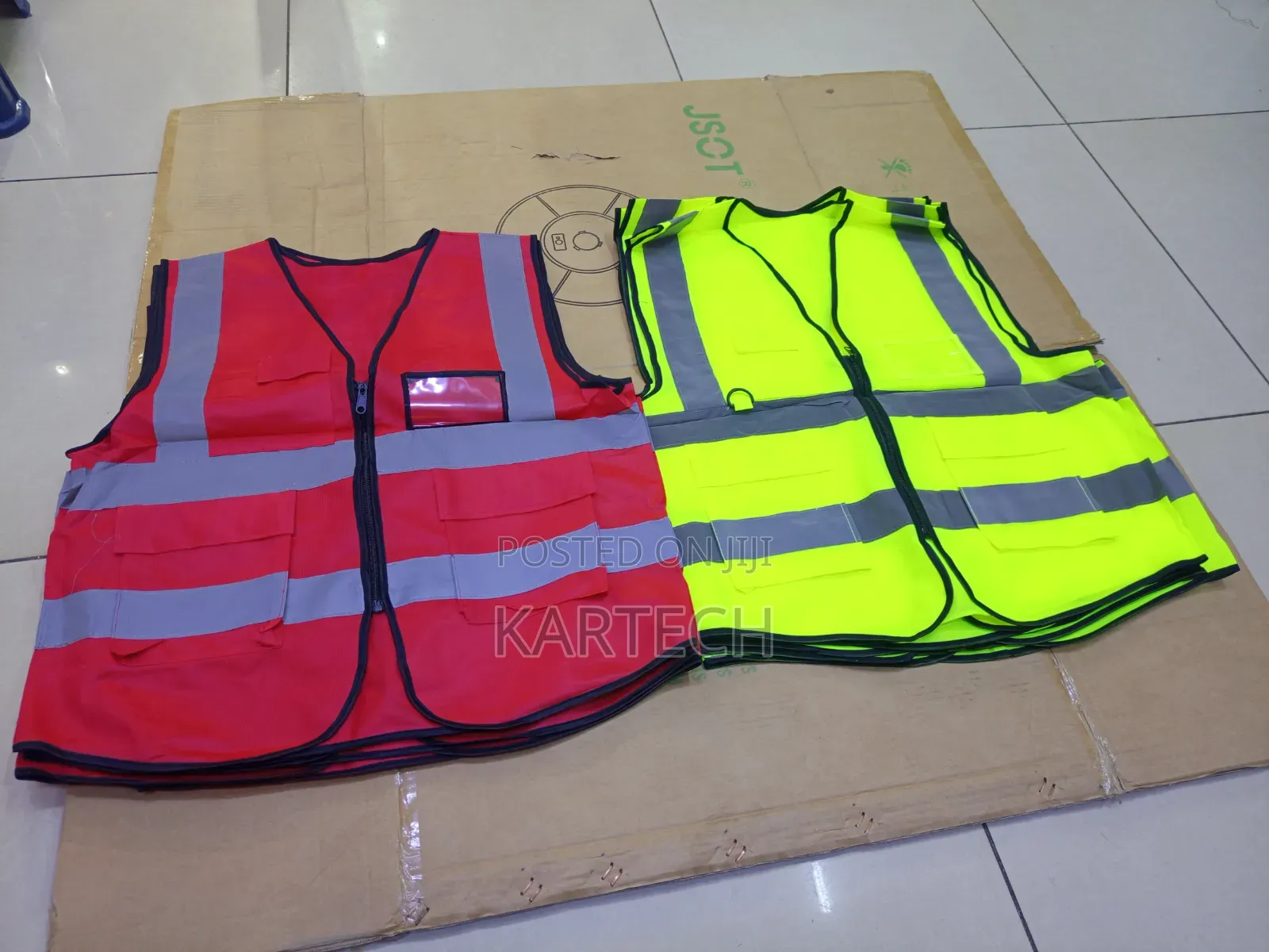 Reflectors With Zipper And Pockets