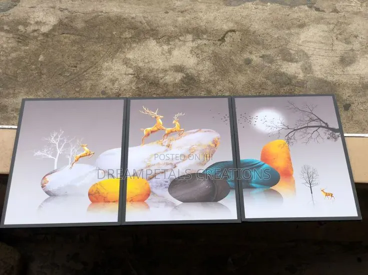 Wall Mounts Portraits