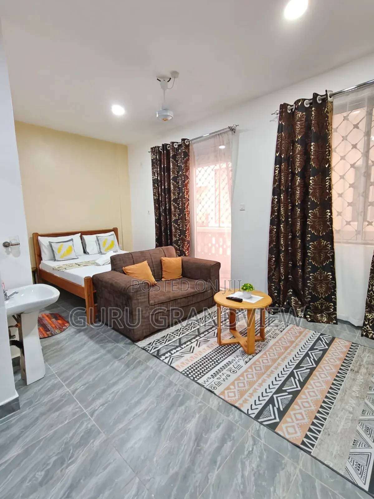 Mtwapa Studio Airbnb With Pool