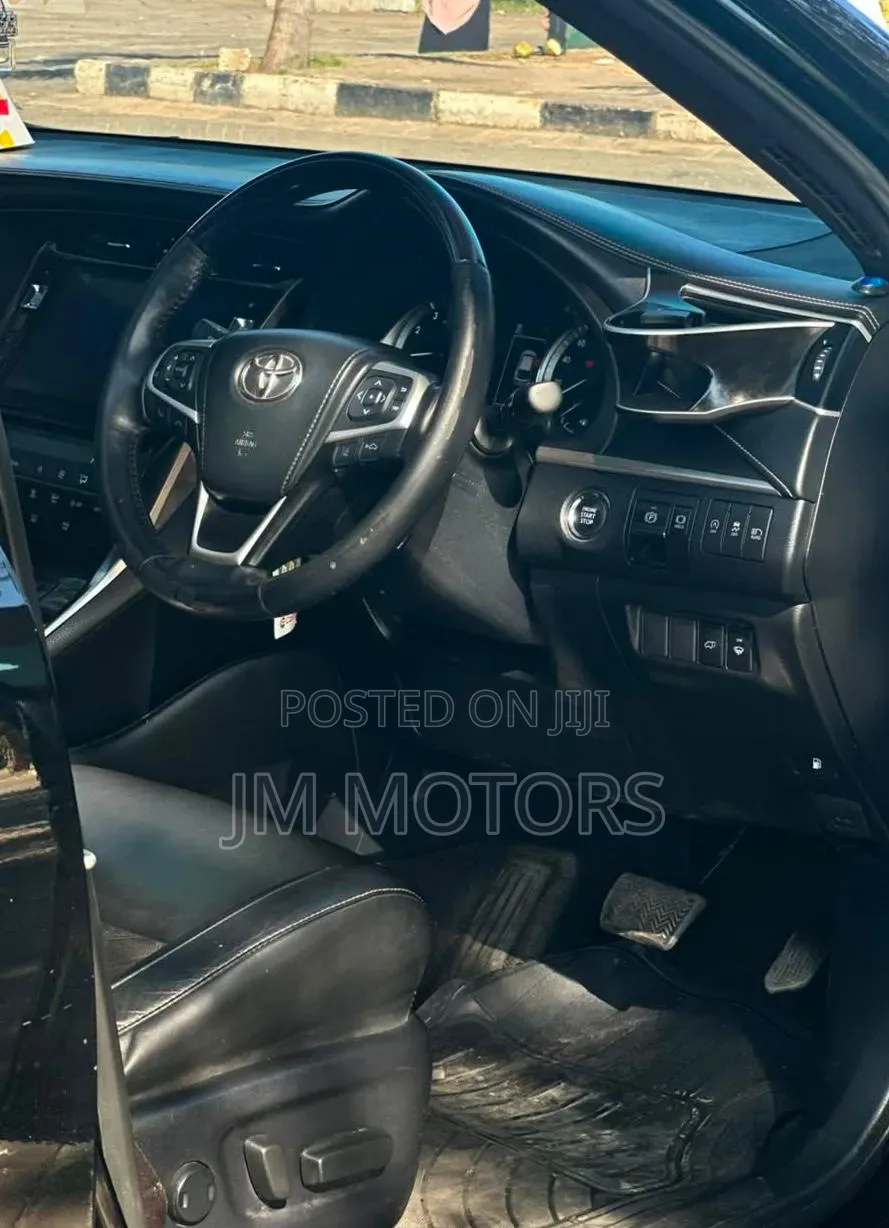 Toyota Harrier 2019 Matt Black