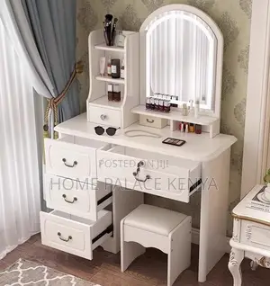 Vanity Table: Hand-carved Teak Wood Dressing Table With Jewelry Tray