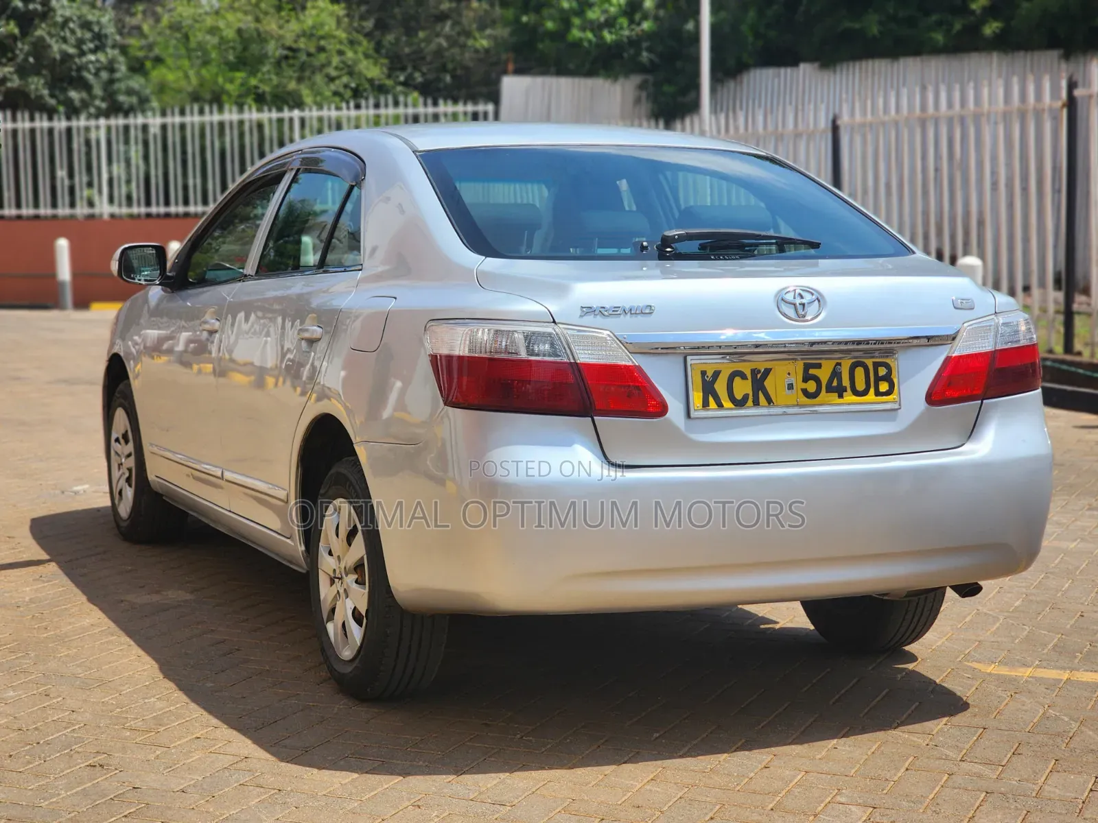 Toyota Premio 2009 Silver