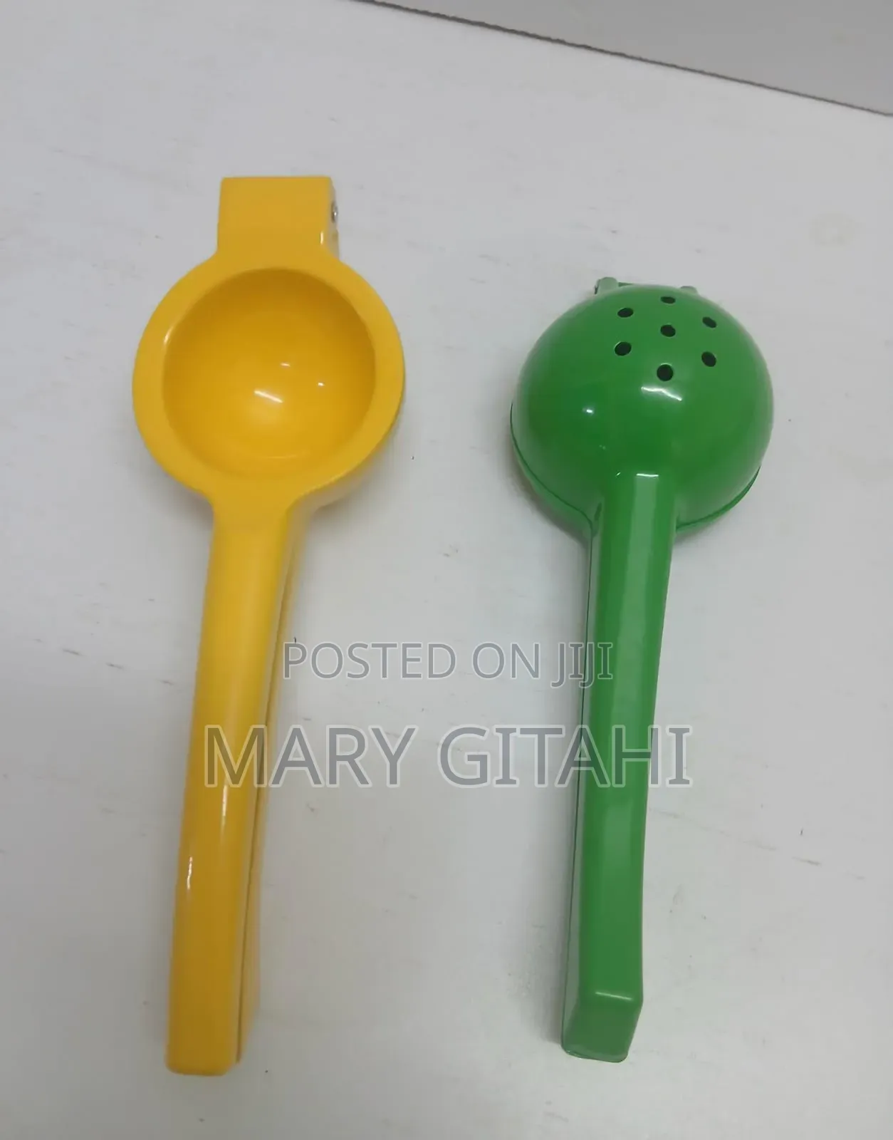 Hand Press Lemon Squeezer Now