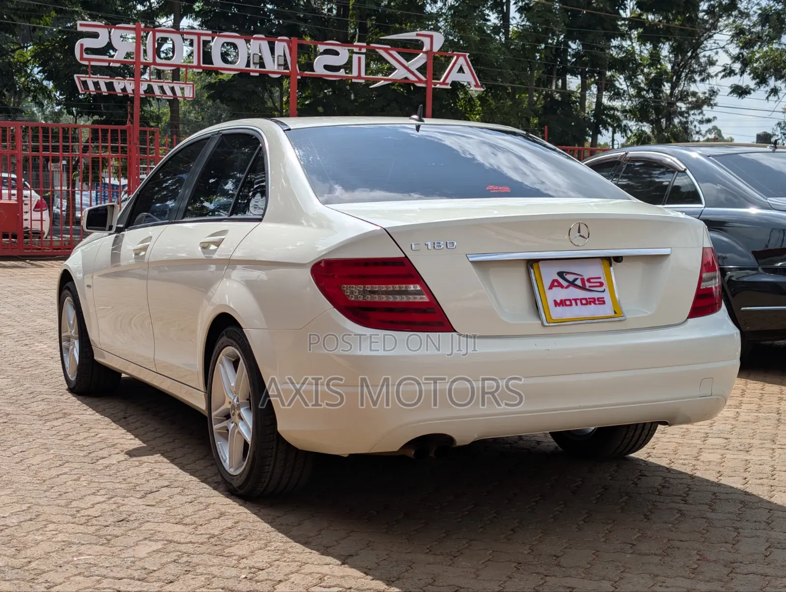 Mercedes-Benz C180 2012 White