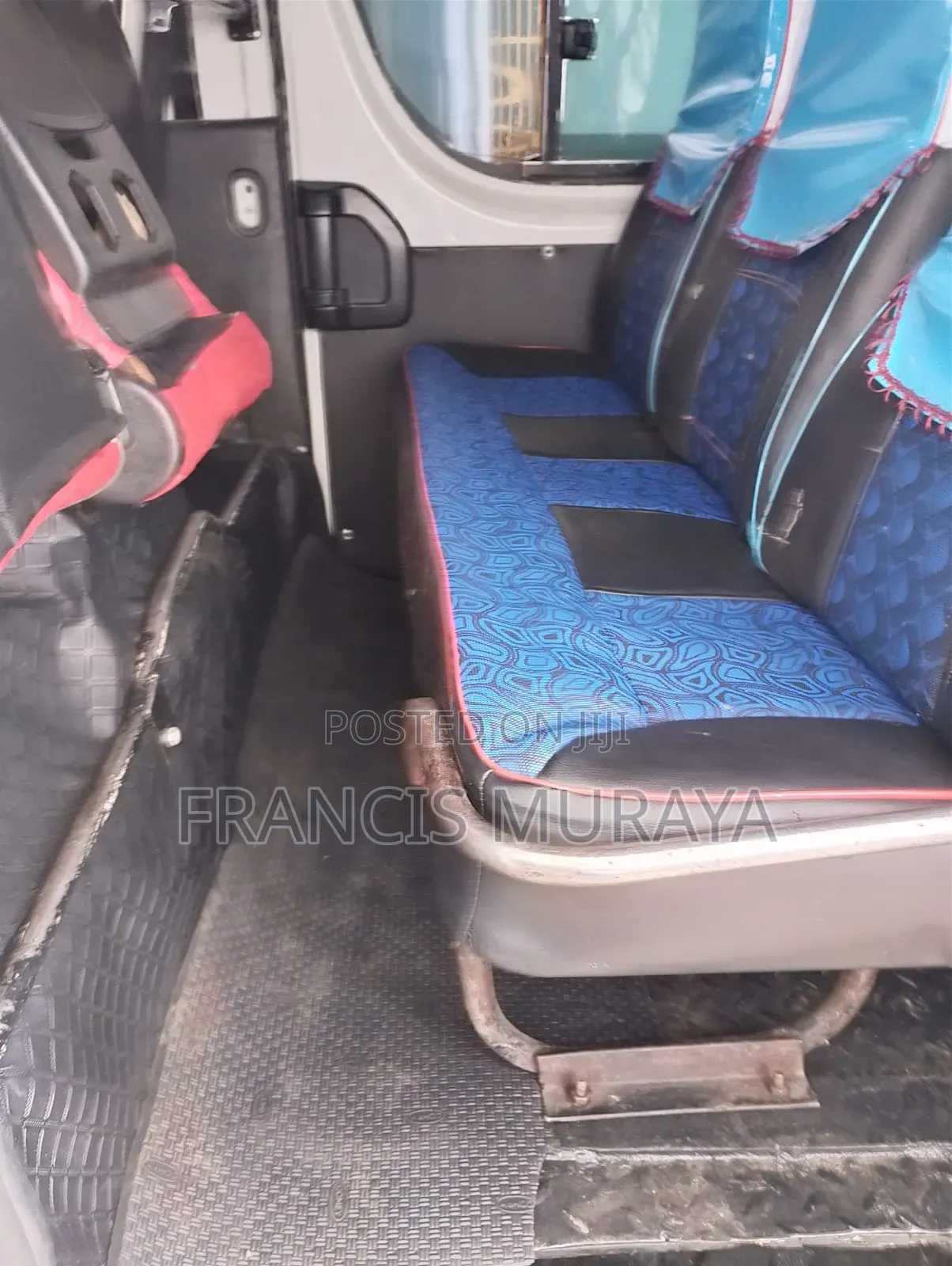 Toyota HiAce 2013 White