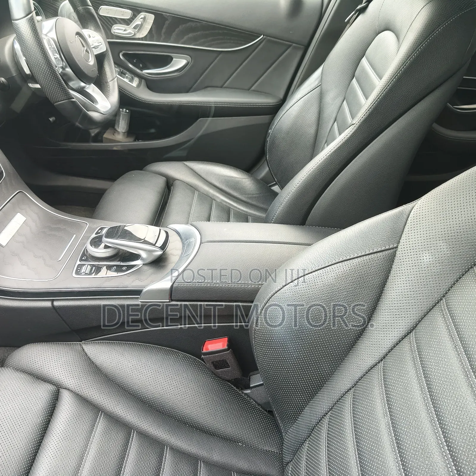 Mercedes-Benz C200 2019 Brown