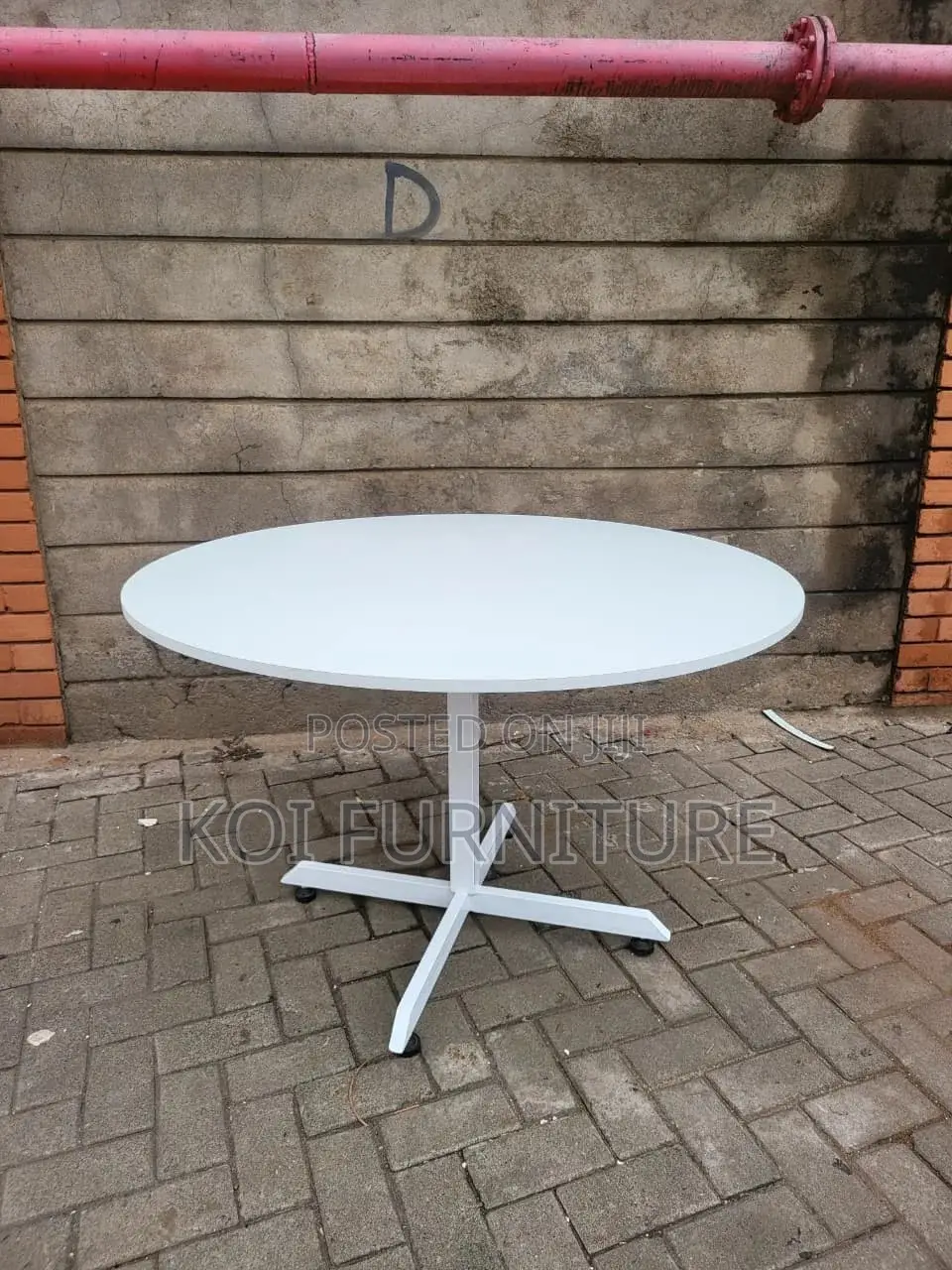 Office Table : White 1.2m Round Meeting Table