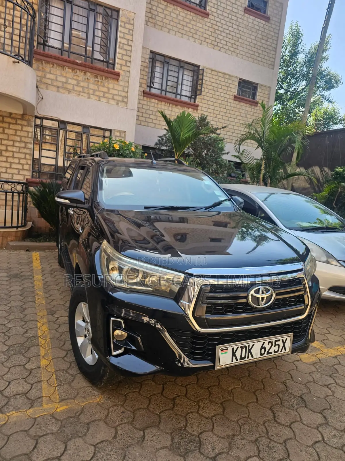 Toyota Hilux 2016 Black
