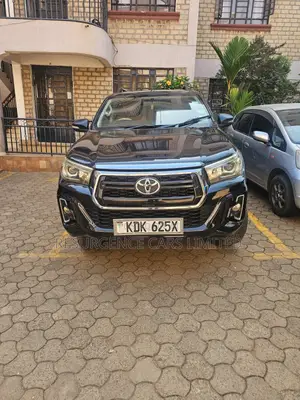 Toyota Hilux 2016 Black