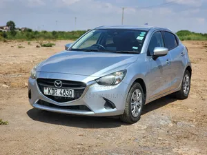 Mazda Demio 2018 Silver