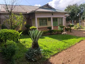 3bdrm Bungalow in Kimbo for sale