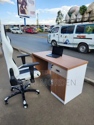 Office Chair/Office Desk