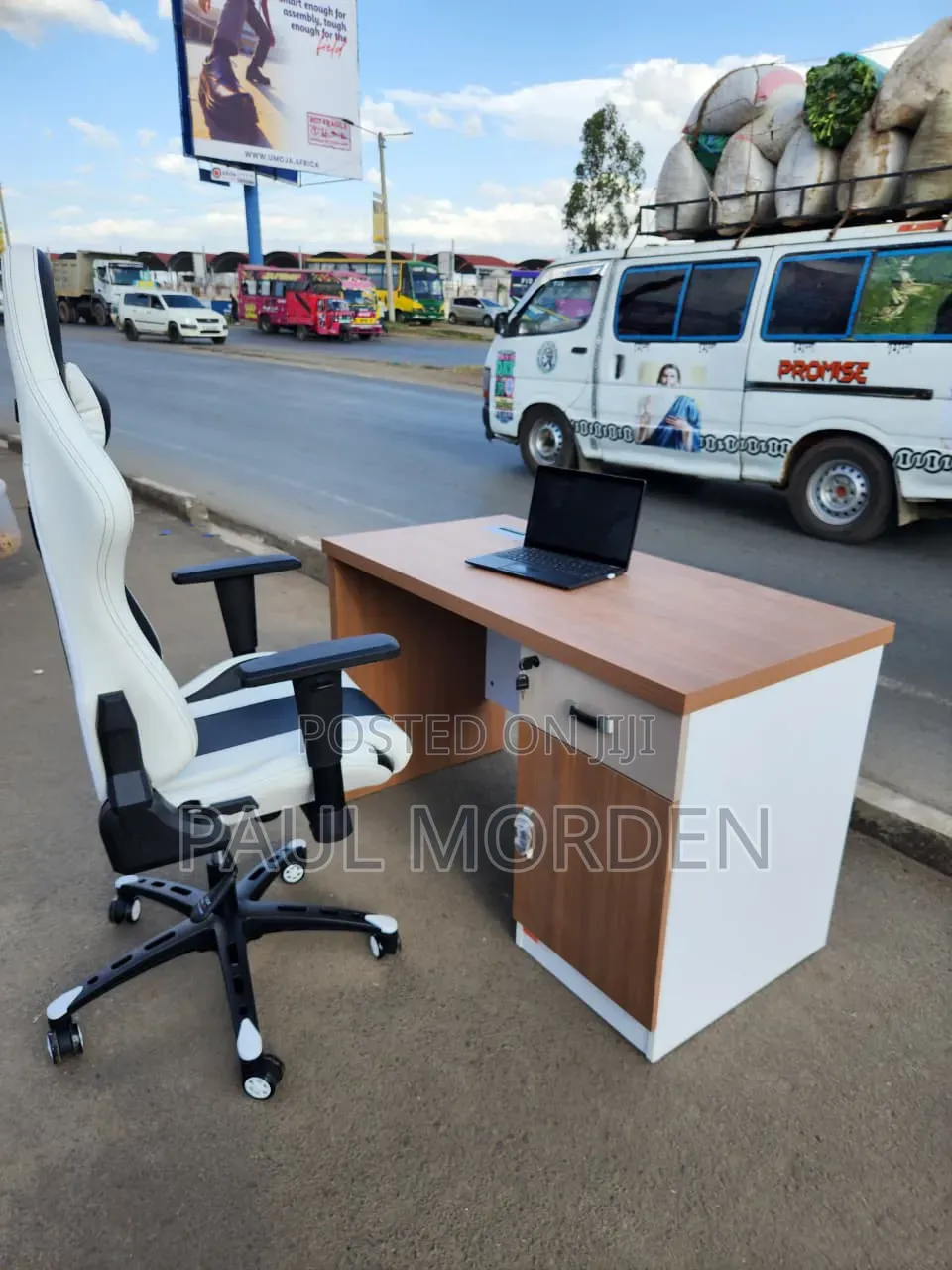 Office Chair/Office Desk