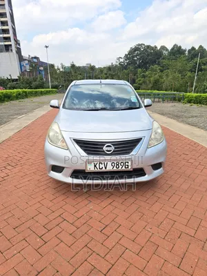 Nissan Latio 1.2 2012 Silver