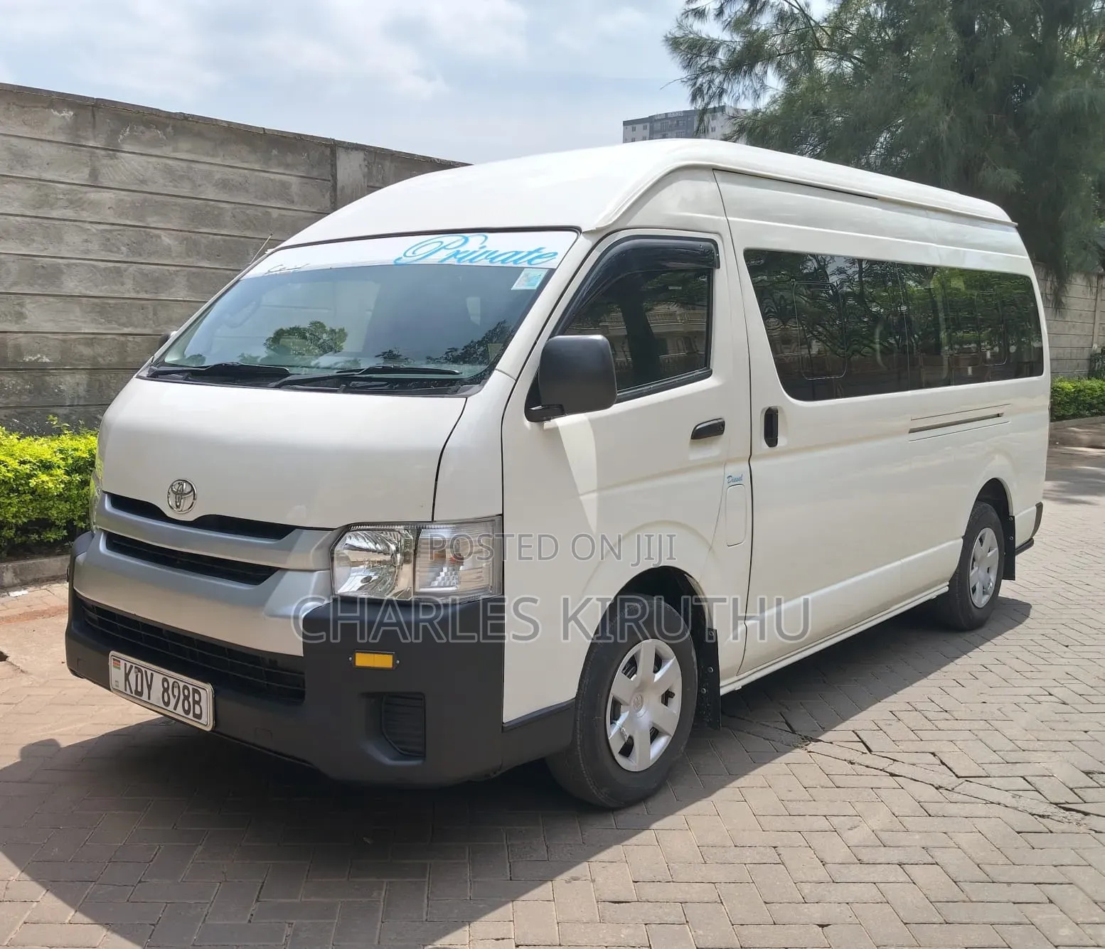 Toyota HiAce 2025