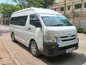 Toyota HiAce 2025